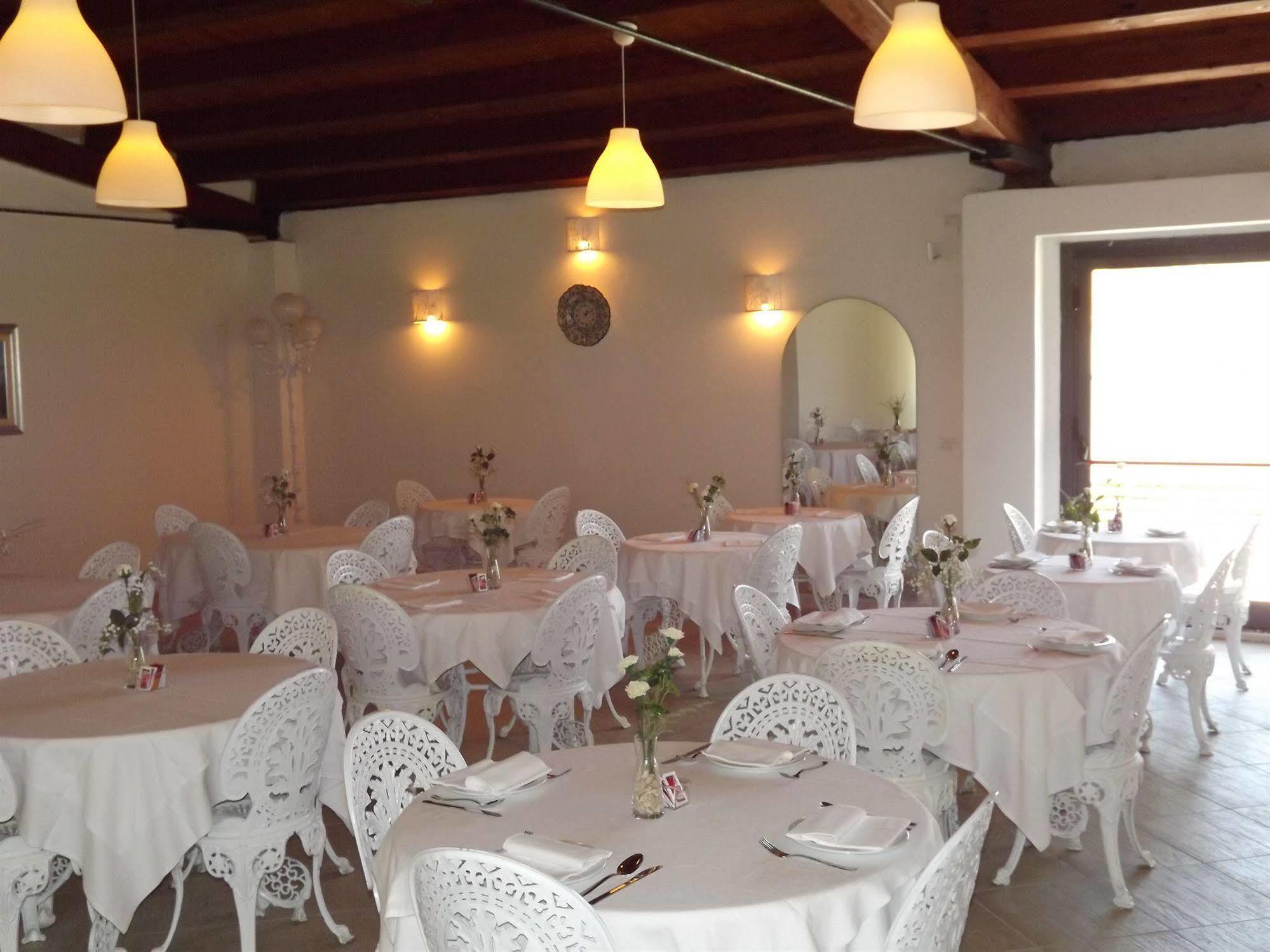Hotel Aria Di Mare Marina di Ragusa Buitenkant foto